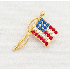 Vintage Chained USA Flag Brooch - T14